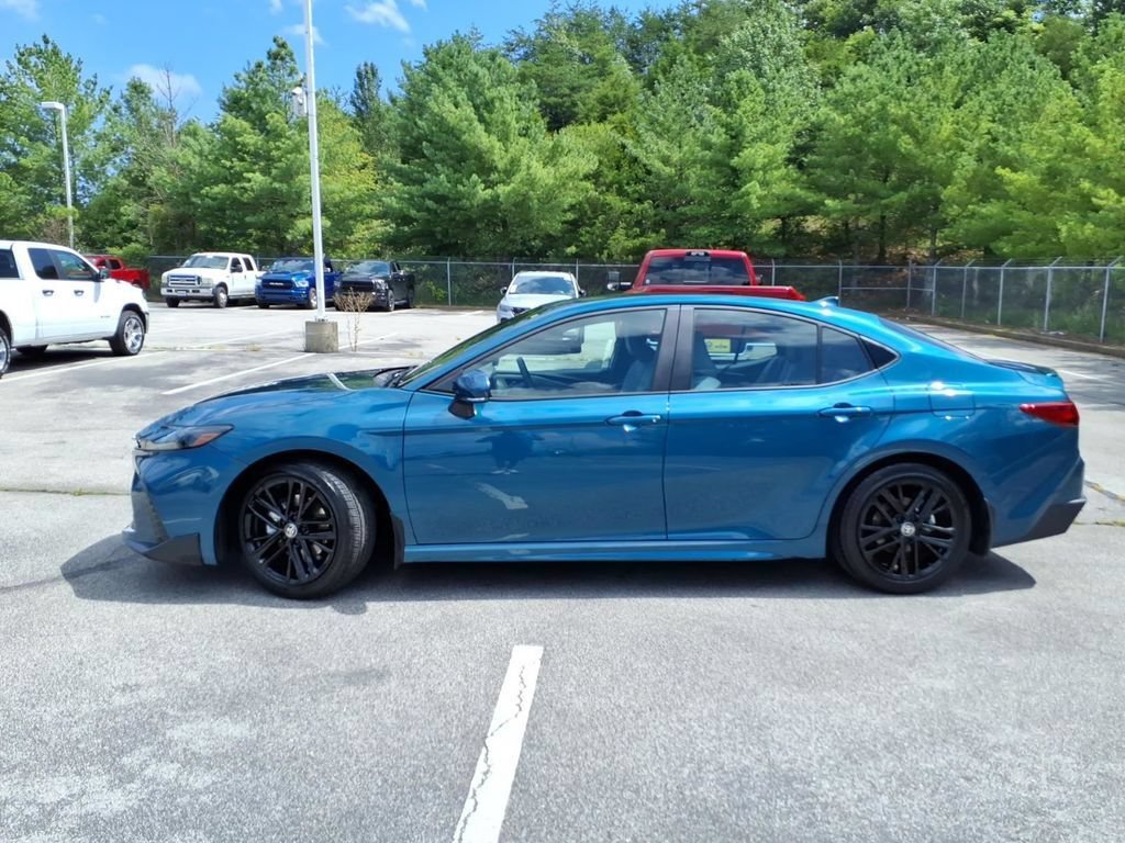 Used 2026 Toyota Camry SE w/ Convenience Package FWD image 13