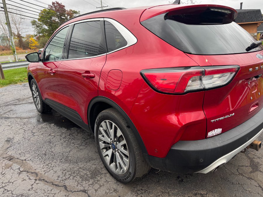 Used 2020 Ford Escape Titanium AWD/4WD image 10