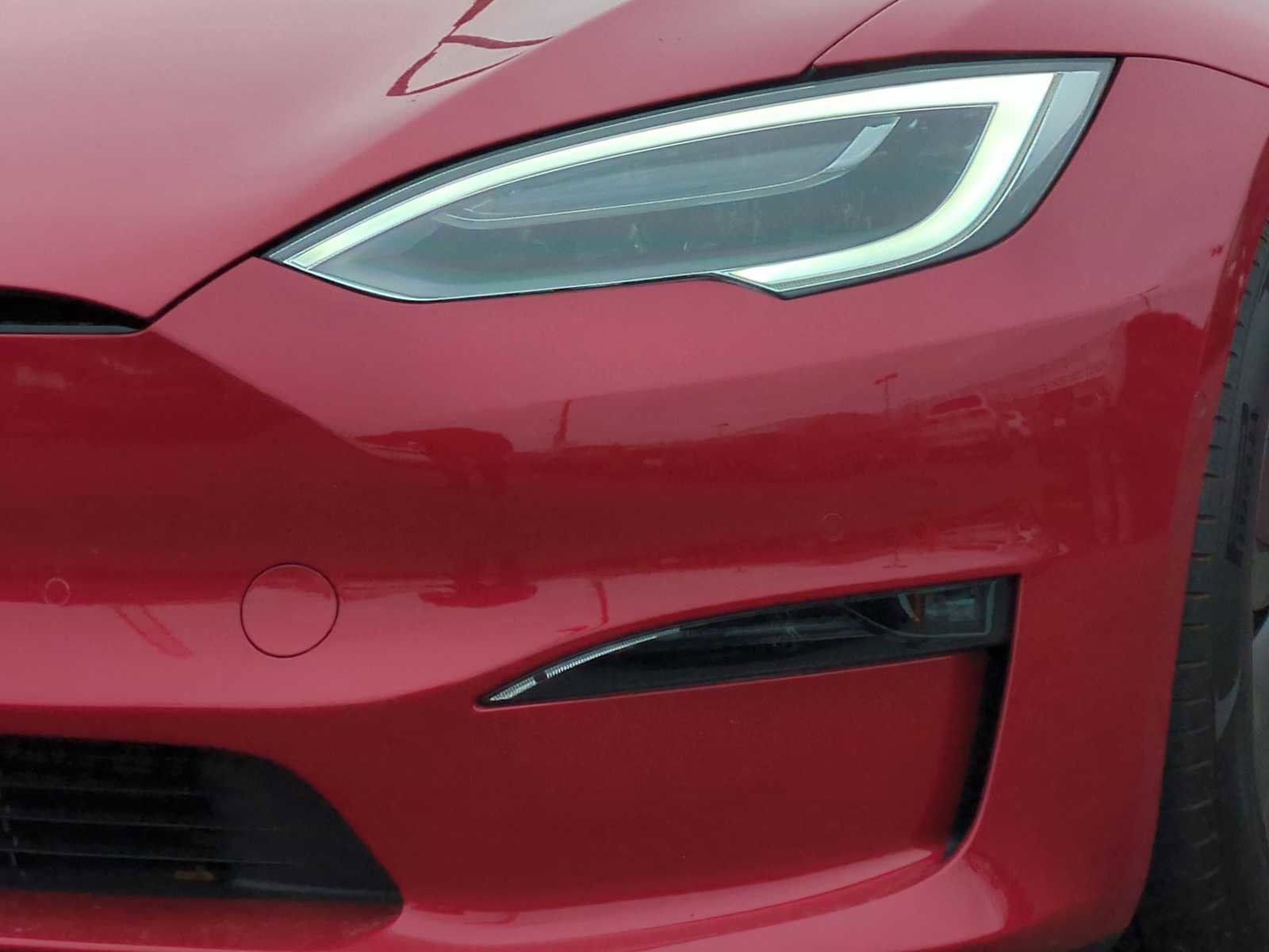 Used 2021 Tesla Model S Plaid image 11