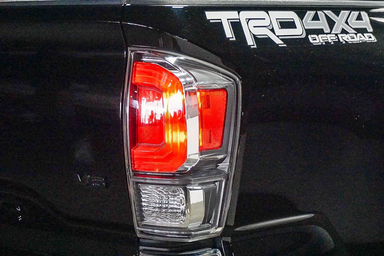 Certified 2023 Toyota Tacoma TRD Off-Road AWD/4WD image 12