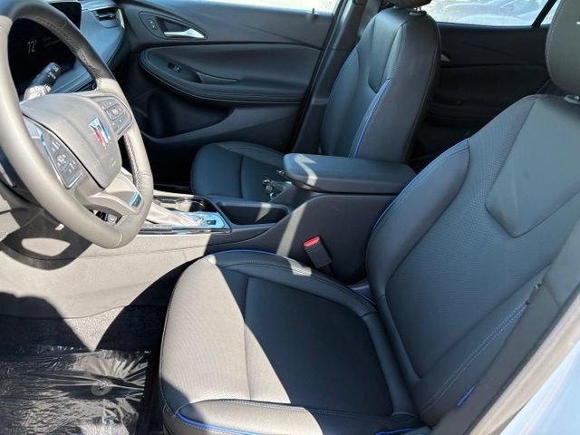New 2026 Buick Encore GX Sport Touring w/ Comfort Package AWD/4WD image 4
