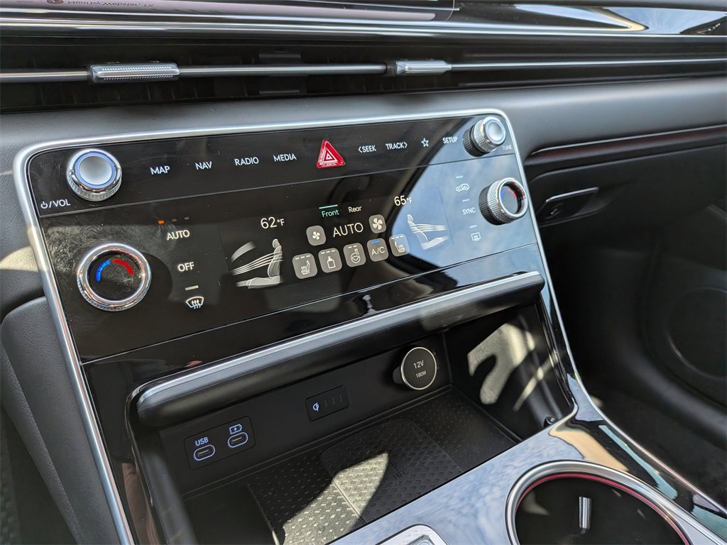 Used 2025 Genesis GV80 2.5T image 27