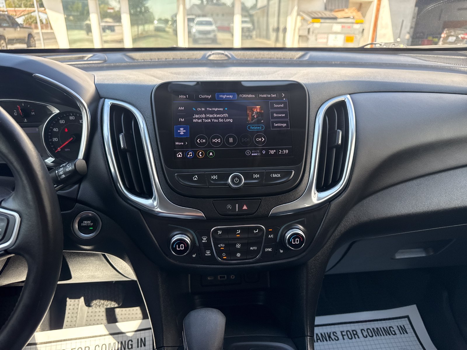 Used 2022 Chevrolet Equinox LT FWD image 18