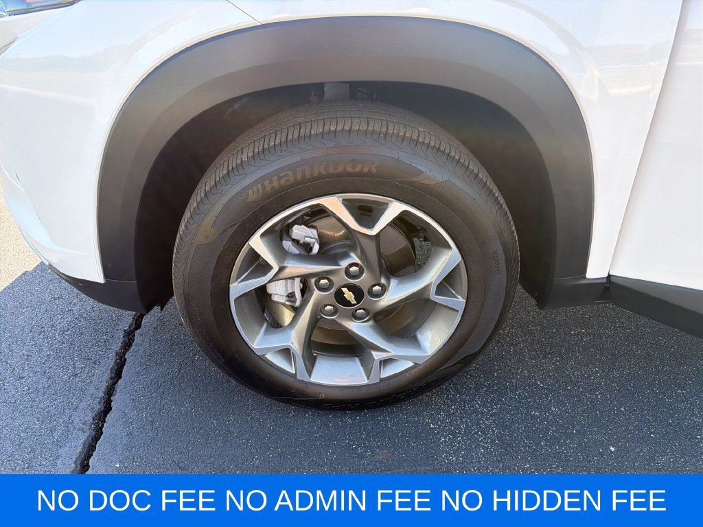 Used 2026 Chevrolet Trax LT FWD image 28