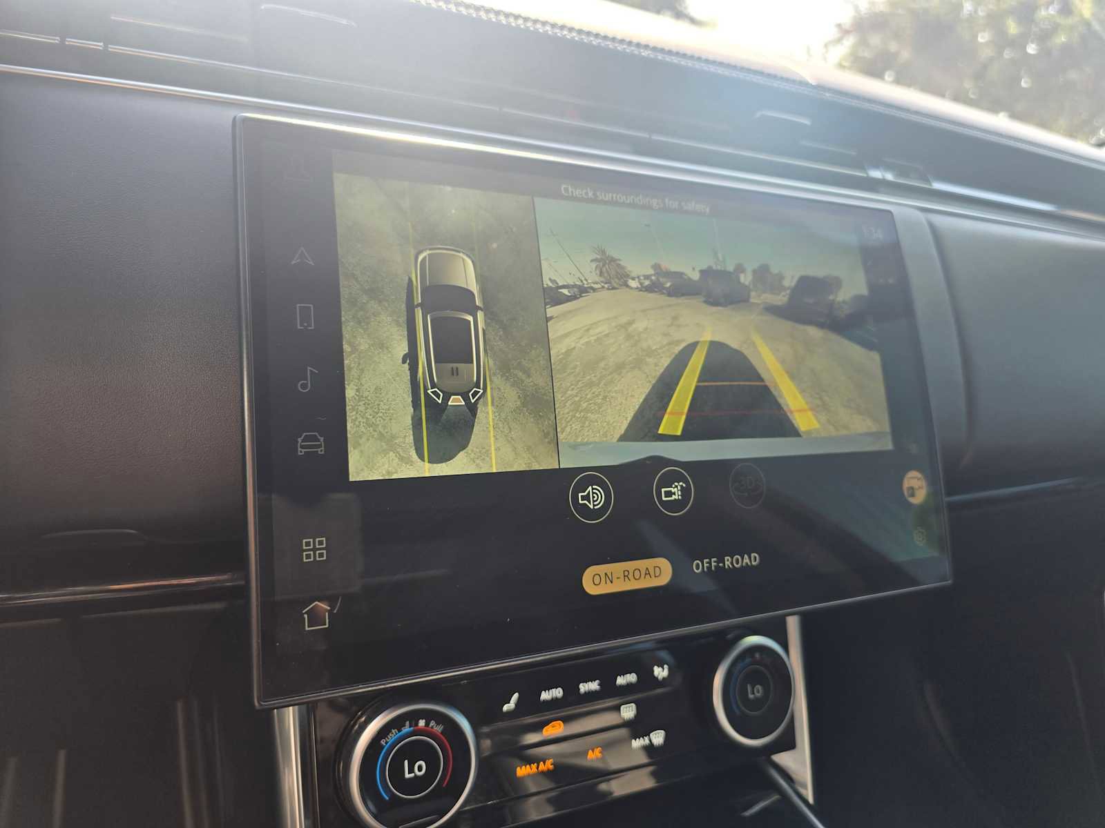 Used 2022 Land Rover Range Rover SE image 30