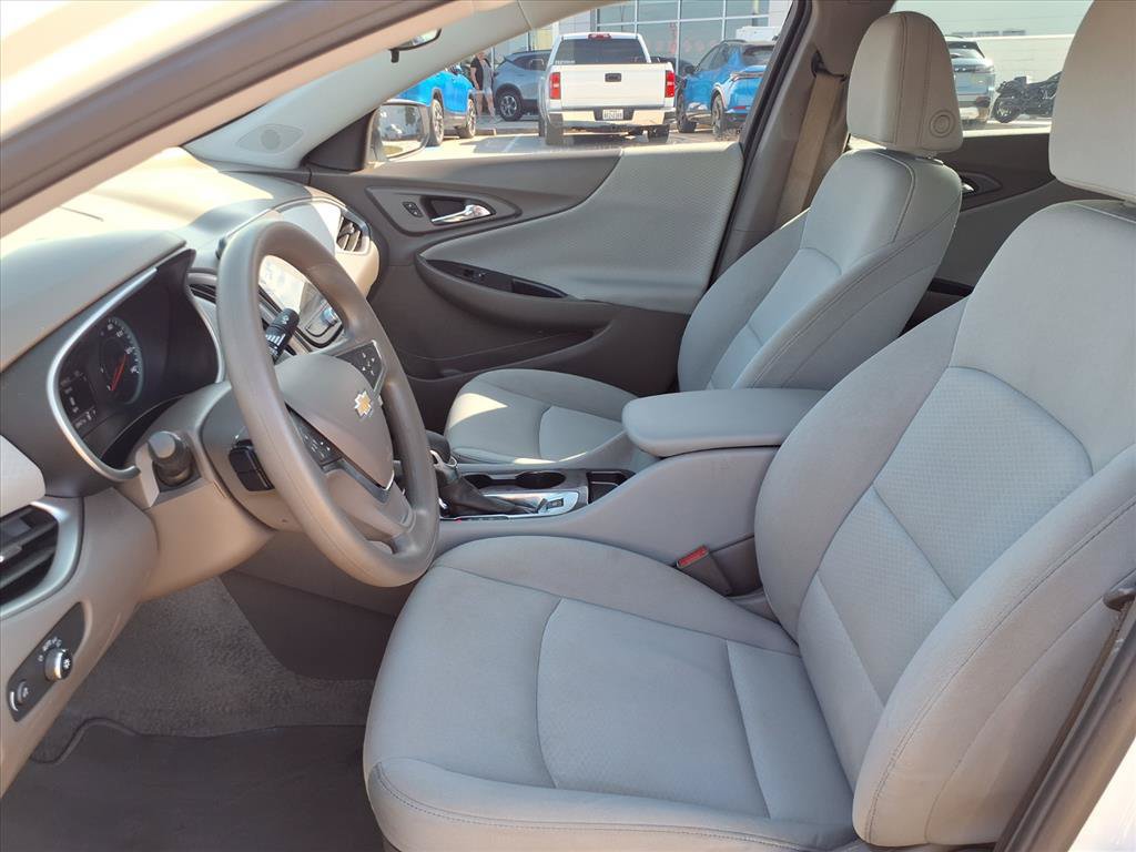 Used 2024 Chevrolet Malibu LS FWD image 11