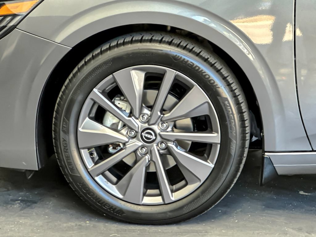 New 2026 Nissan Sentra SL w/ Floor Mat Package FWD image 23