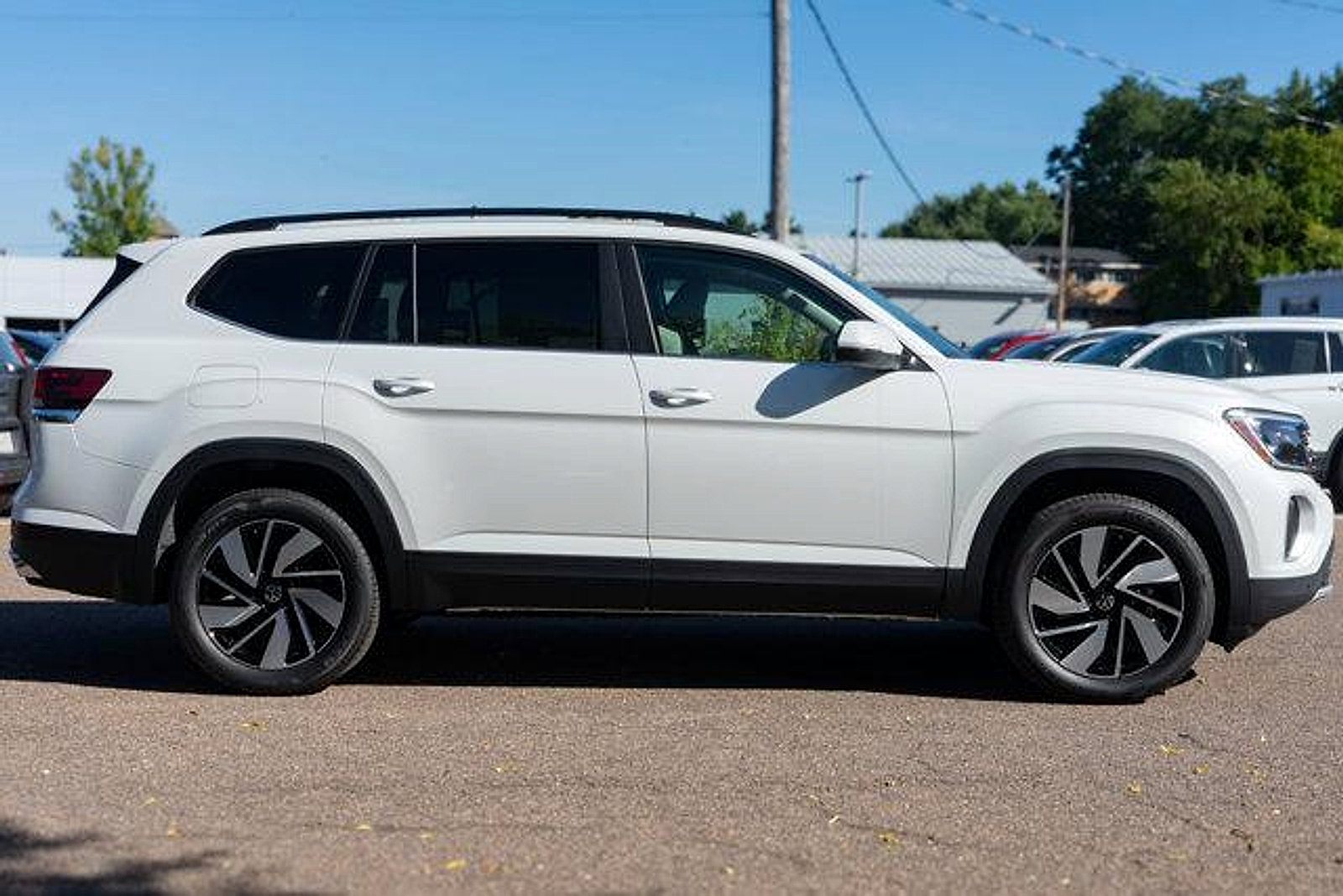 New 2026 Volkswagen Atlas SE image 7