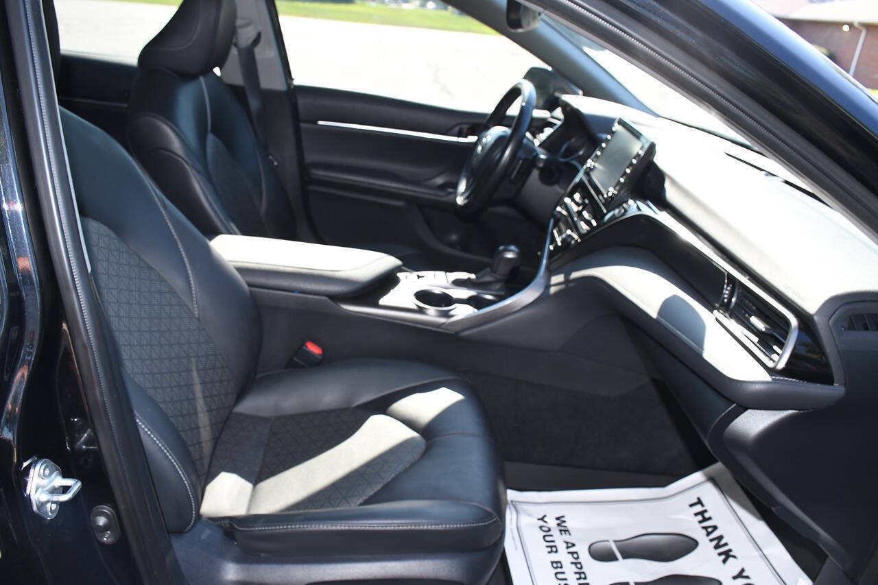 Used 2023 Toyota Camry XSE FWD image 30
