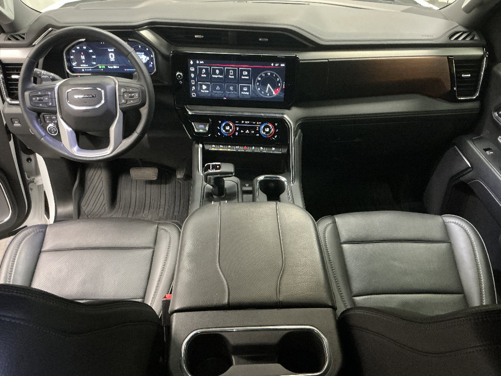 Used 2023 GMC Sierra 1500 Denali AWD/4WD image 16