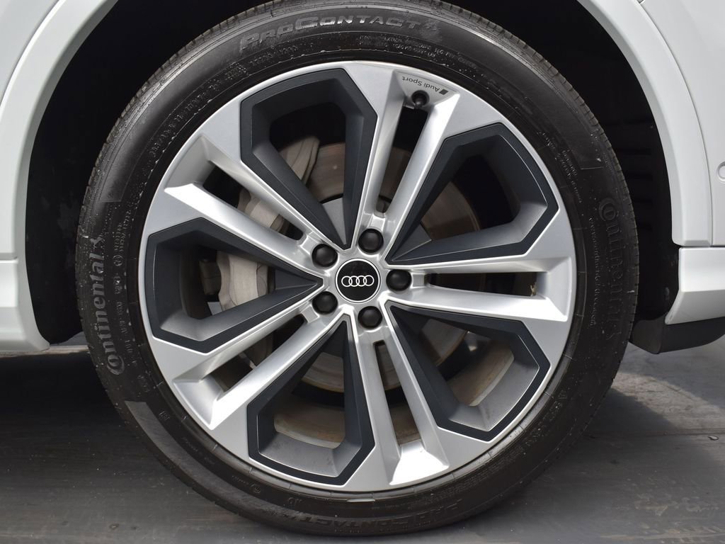 Used 2021 Audi Q7 3.0T Premium Plus w/ Executive Package image 8