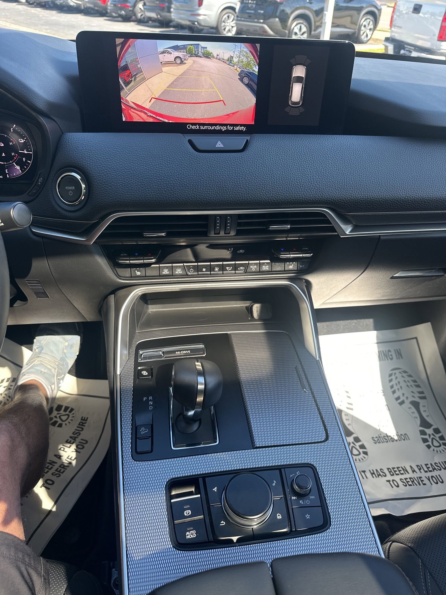 Used 2025 MAZDA CX-70 Plug-In Hybrid w/ Premium Pkg image 29