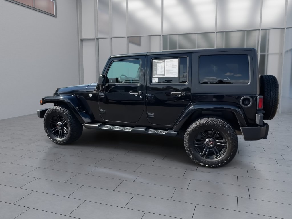 Used 2017 Jeep Wrangler Unlimited Sahara AWD/4WD image 5