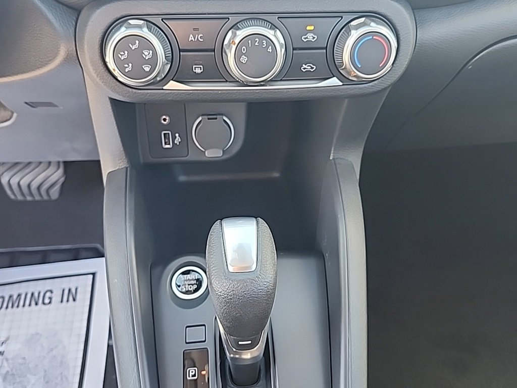Used 2025 Nissan Kicks Play S image 27
