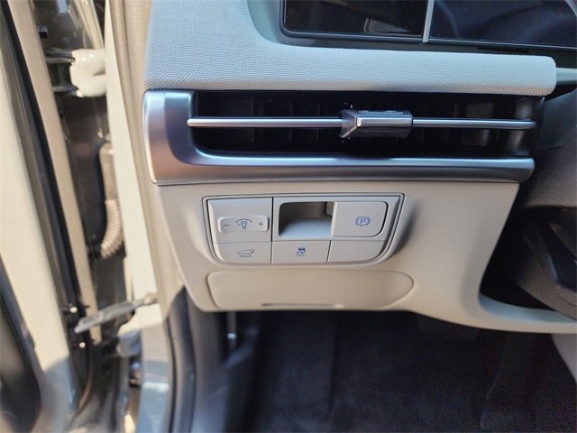 New 2025 Hyundai Tucson Limited image 25