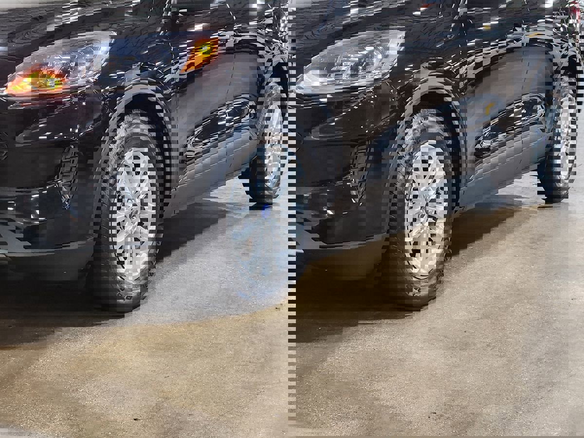 Used 2022 Ford Escape S image 17