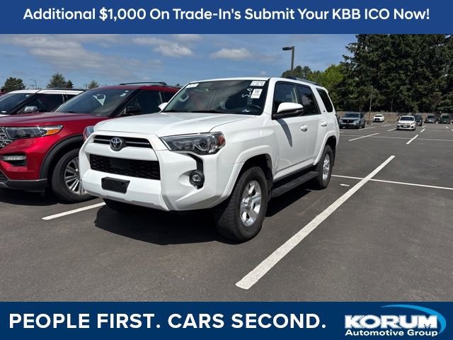 Used 2024 Toyota 4Runner SR5 Premium w/ Moonroof Package AWD/4WD image 1