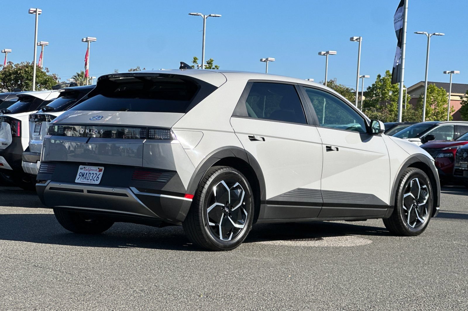 Used 2024 Hyundai Ioniq 5 SE RWD image 4