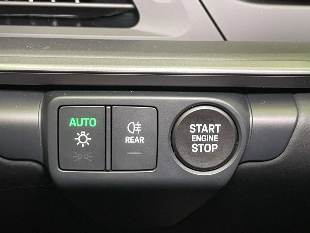 Used 2026 Porsche 911 Carrera image 42