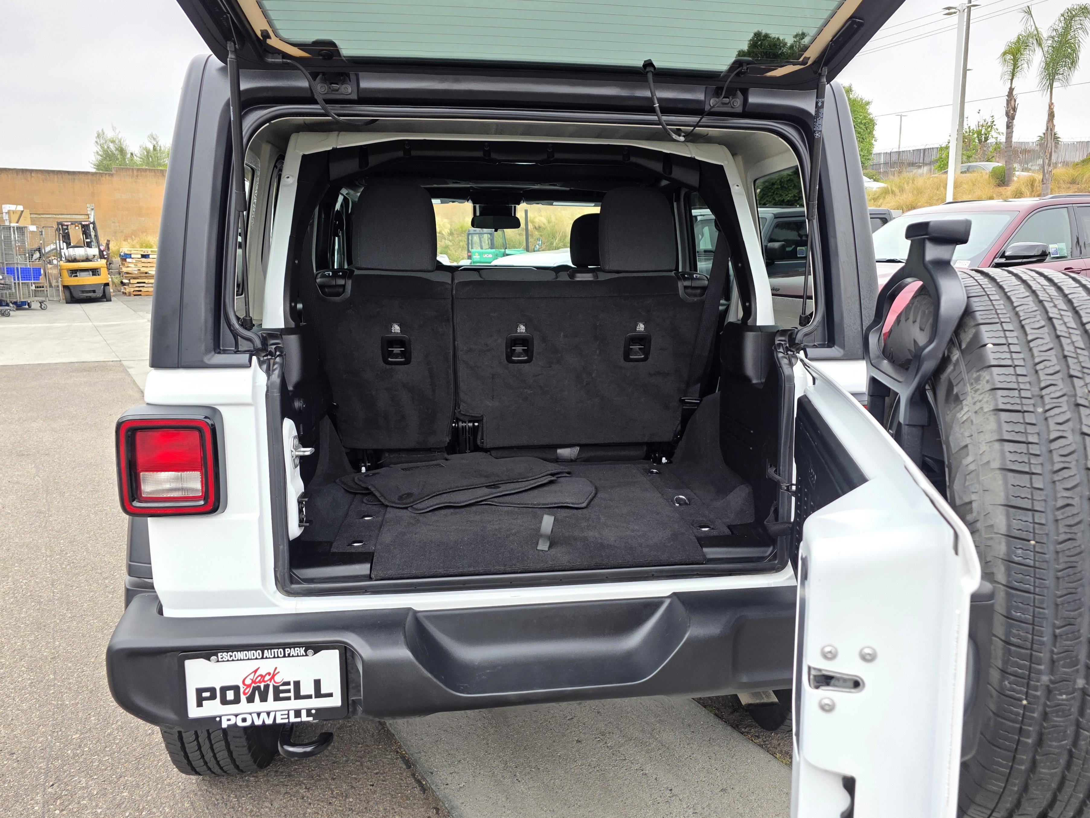 Certified 2025 Jeep Wrangler Unlimited Sport AWD/4WD image 18