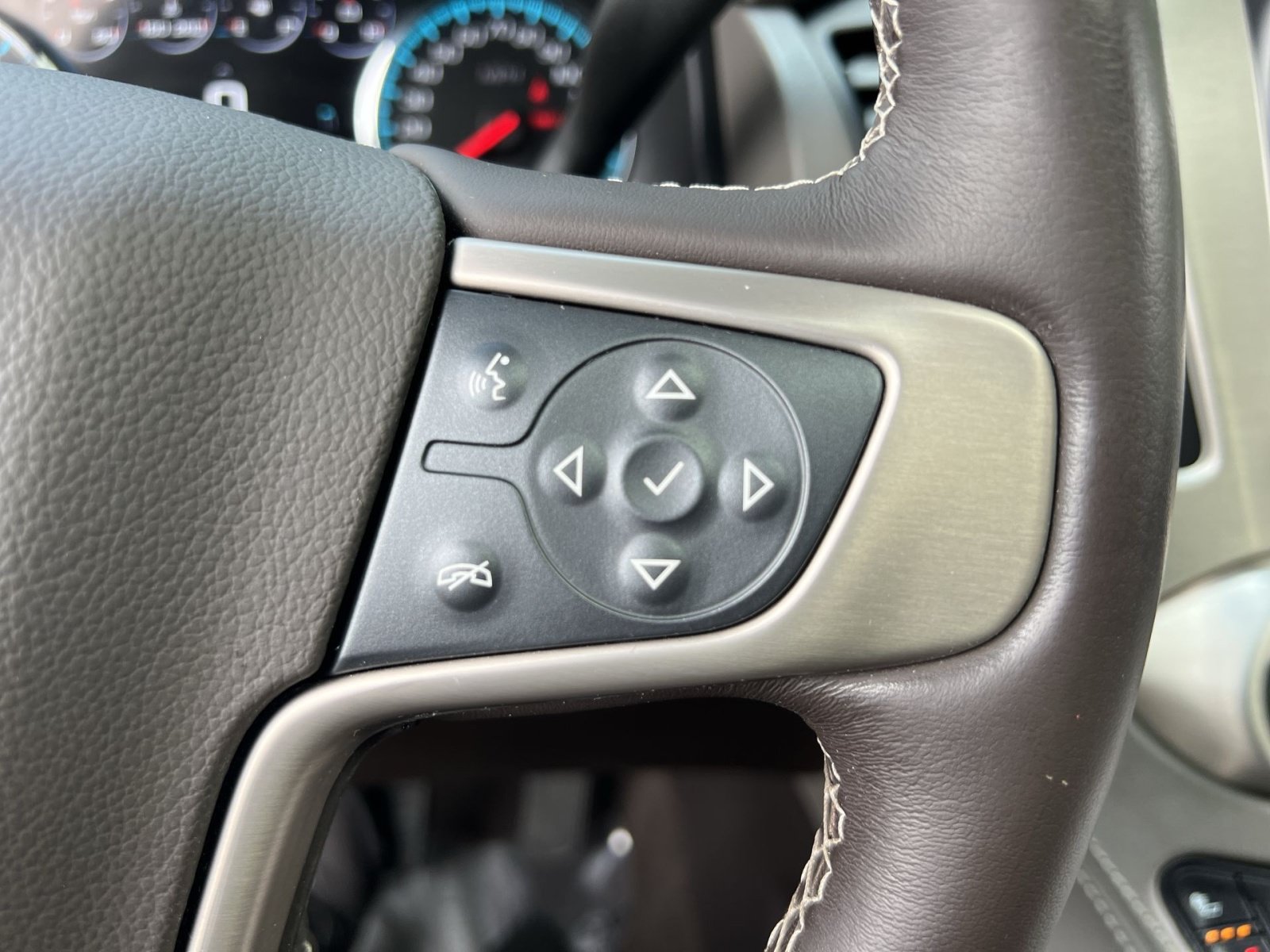 Used 2020 GMC Yukon Denali w/ Denali Ultimate Package AWD/4WD image 37