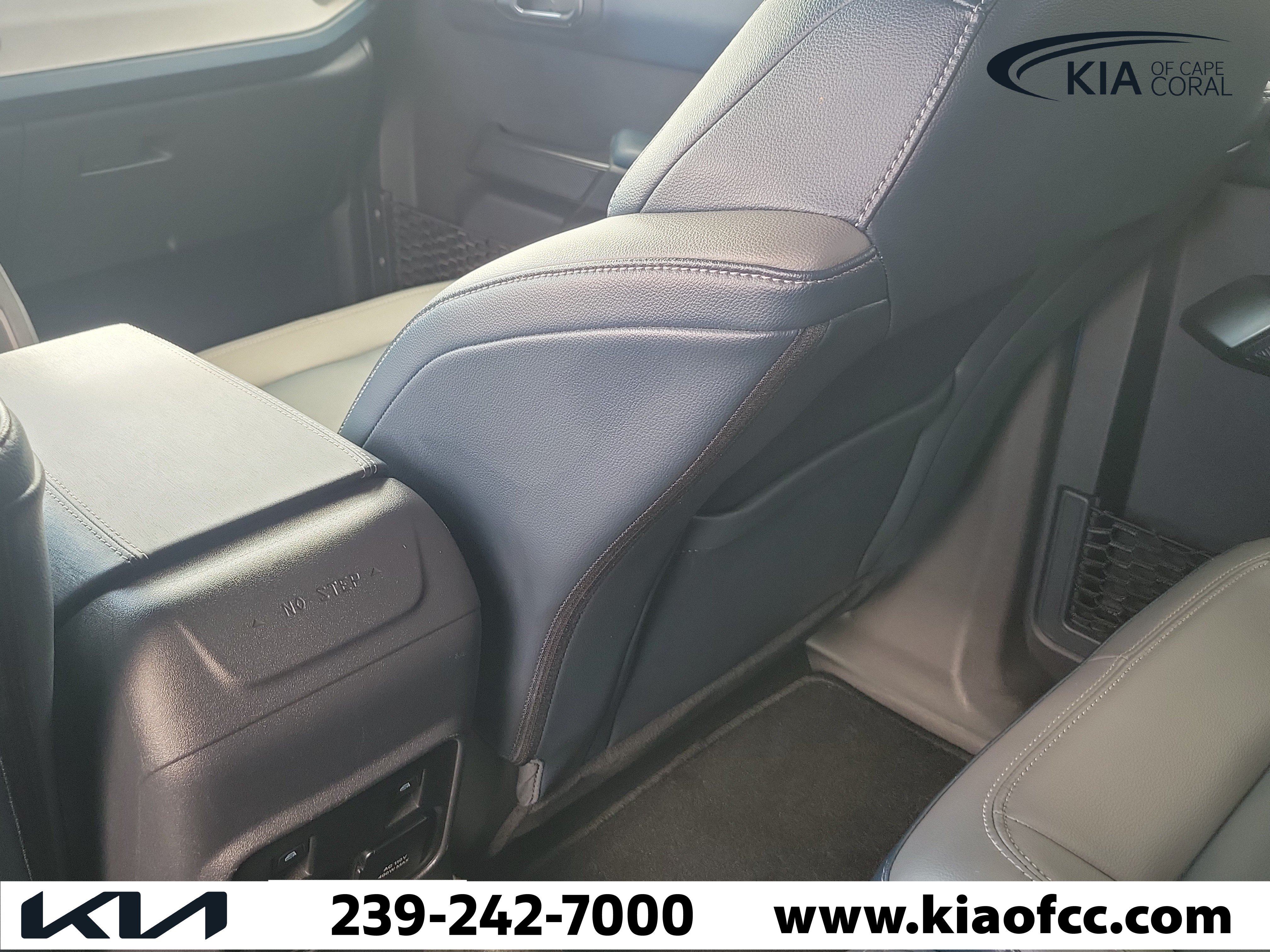 Used 2024 Ford Bronco Outer Banks AWD/4WD image 13