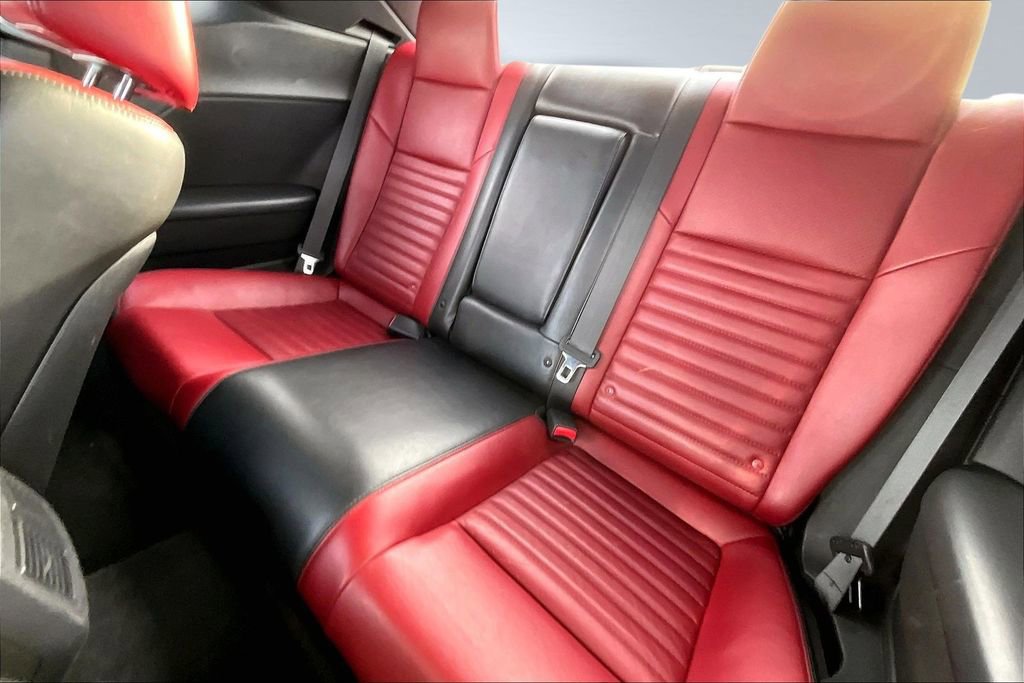 Used 2013 Dodge Challenger SXT RWD image 26