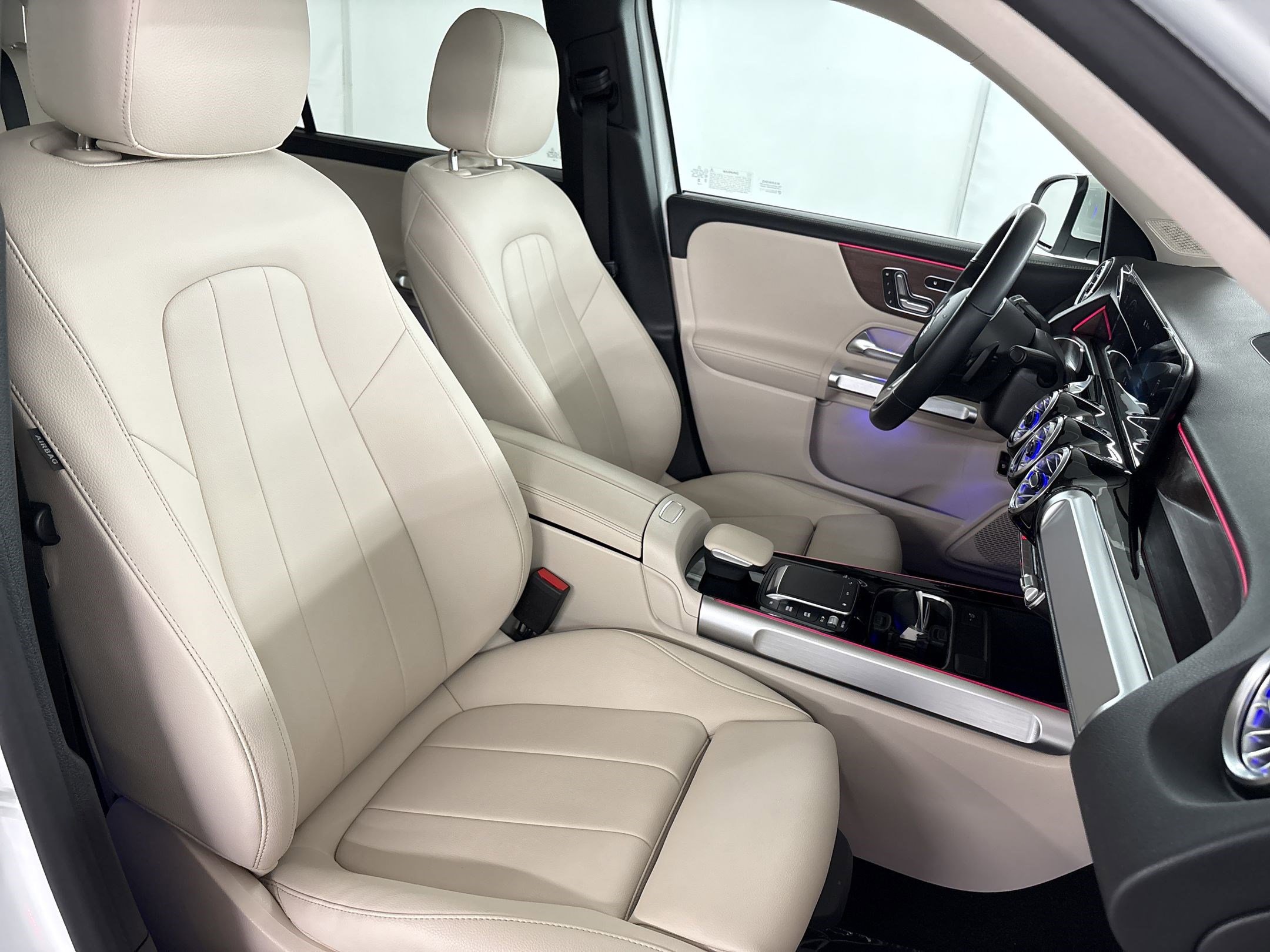 Certified 2023 Mercedes-Benz GLB 250 image 31