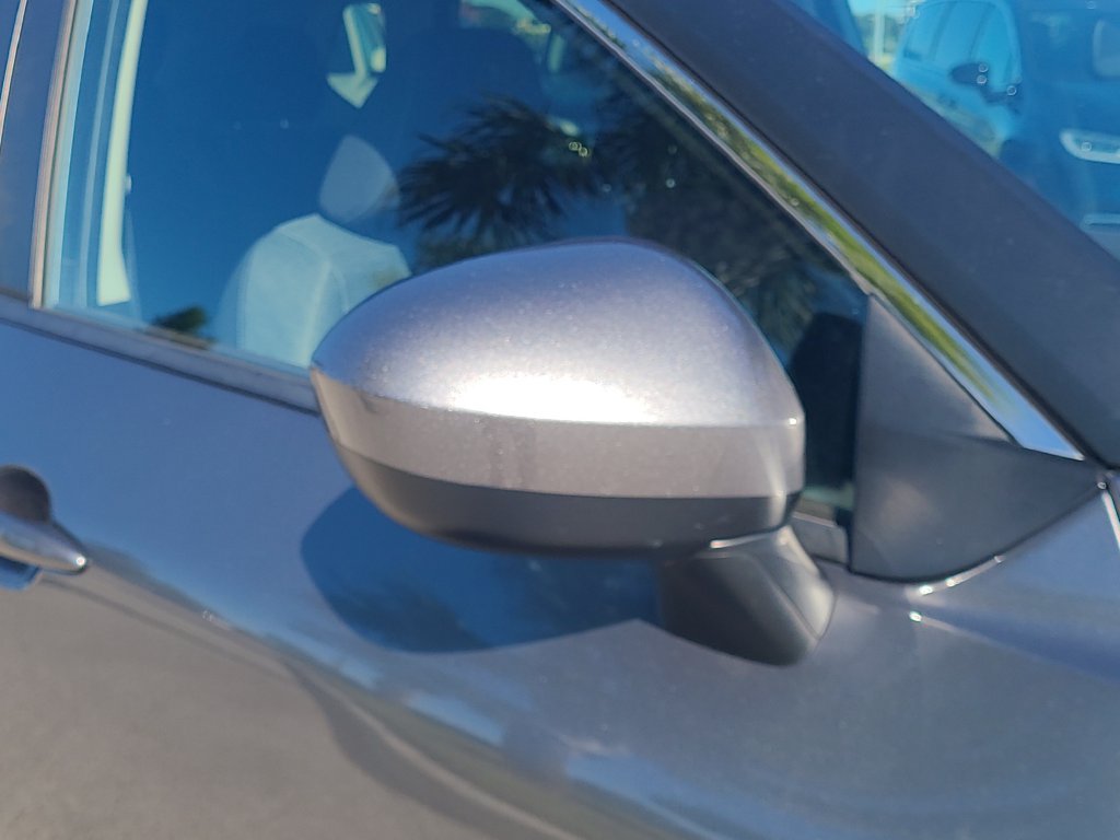 Used 2023 Nissan Rogue SV FWD image 8