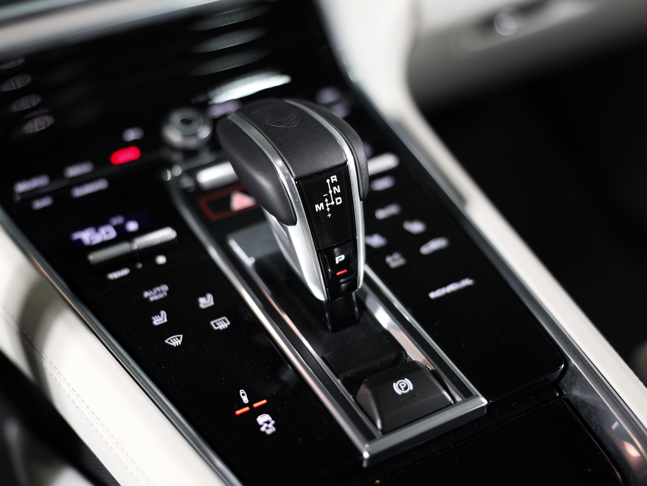 Used 2023 Porsche Panamera Turbo S image 48