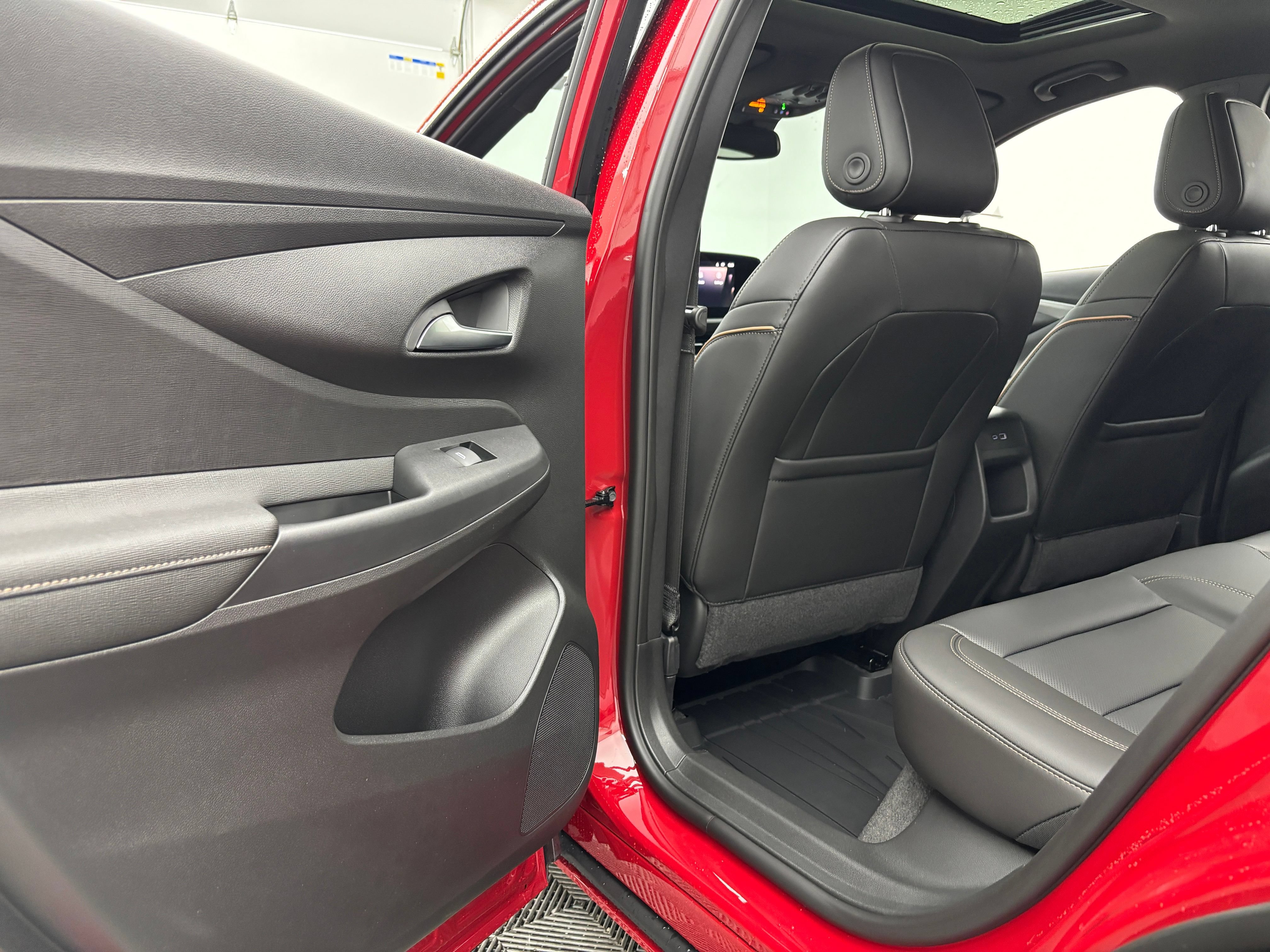New 2026 Buick Envista Sport Touring FWD image 37