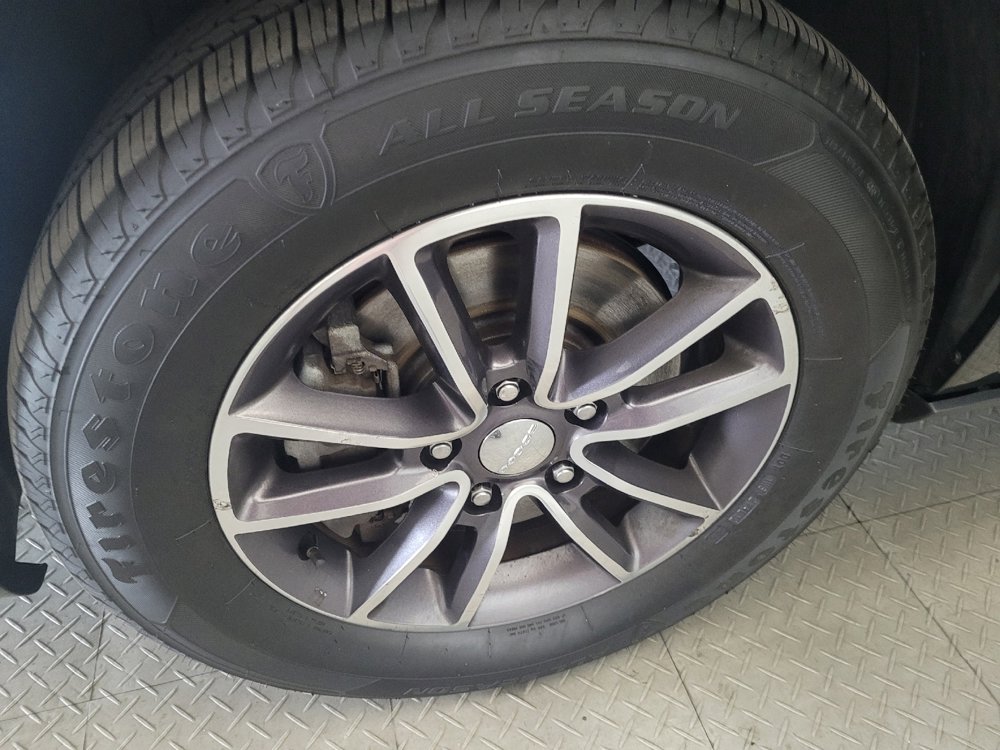 Used 2017 Dodge Grand Caravan SXT image 31