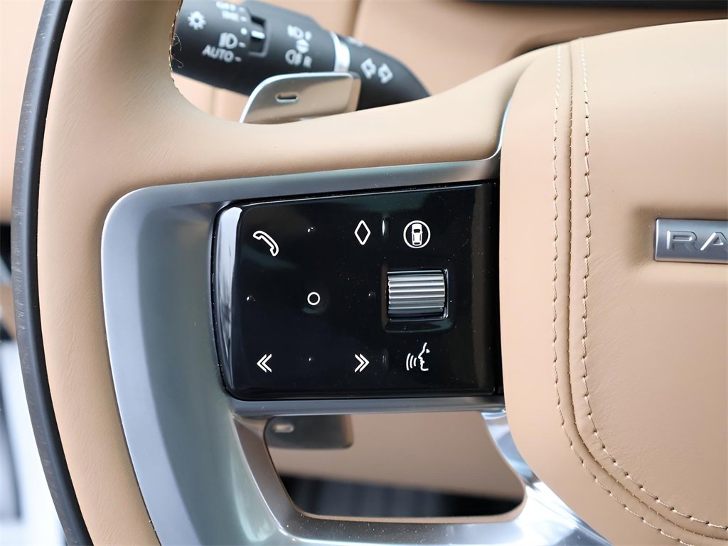 New 2025 Land Rover Range Rover SE image 29