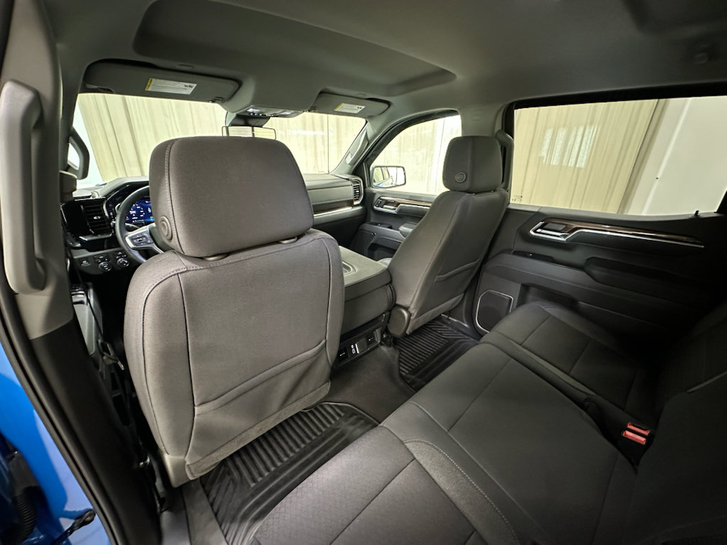 Used 2026 Chevrolet Silverado 1500 LT AWD/4WD image 23