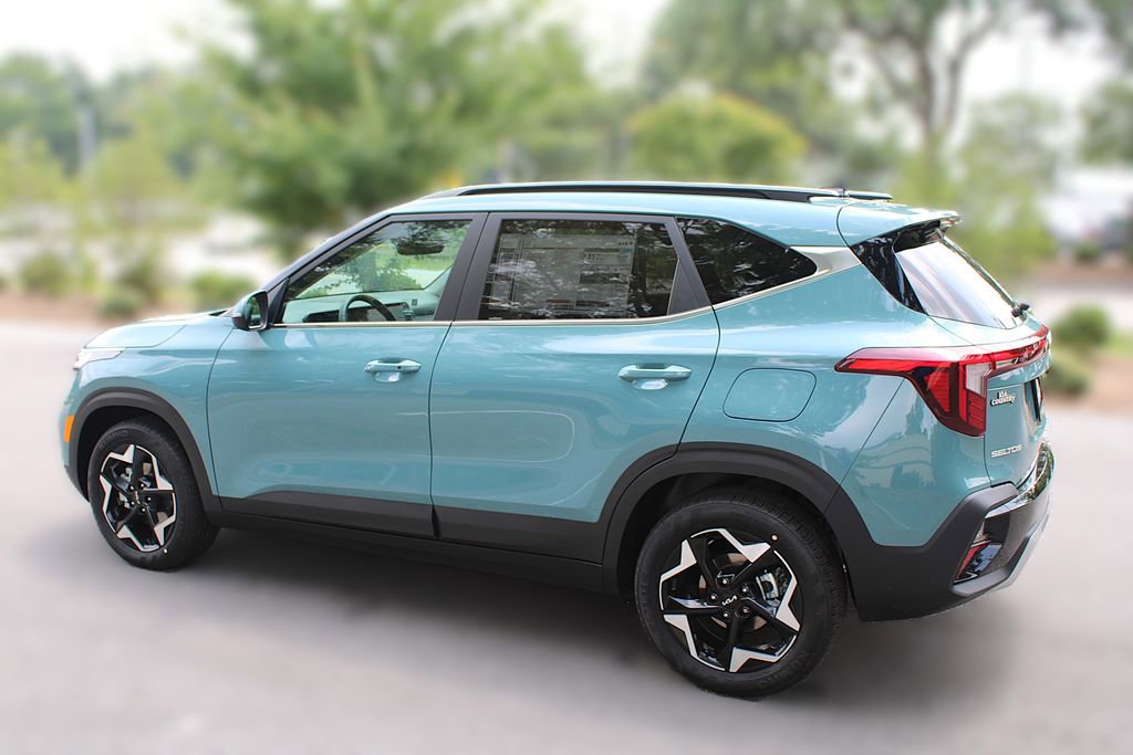 New 2026 Kia Seltos EX FWD image 13