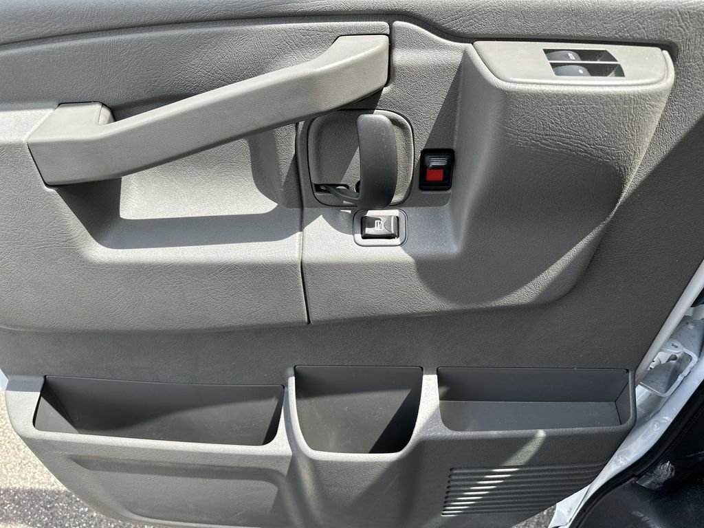 New 2025 Chevrolet Express 3500 w/ Power Convenience Package image 22