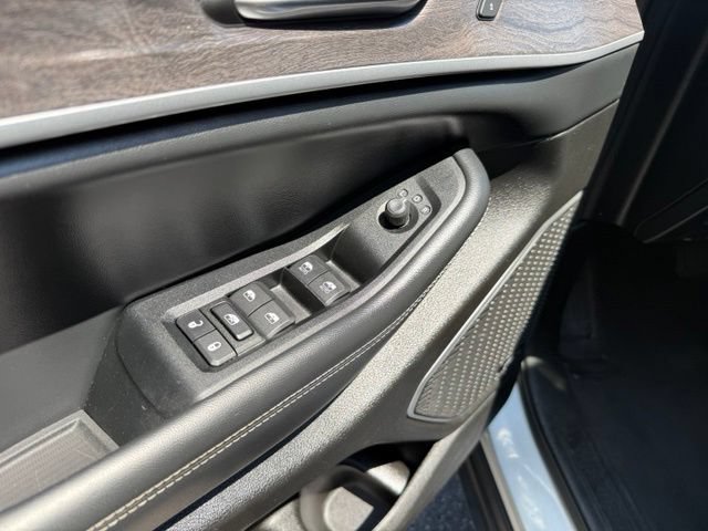 Used 2022 Jeep Grand Cherokee Limited 4xe w/ Luxury Tech Group II AWD/4WD image 29