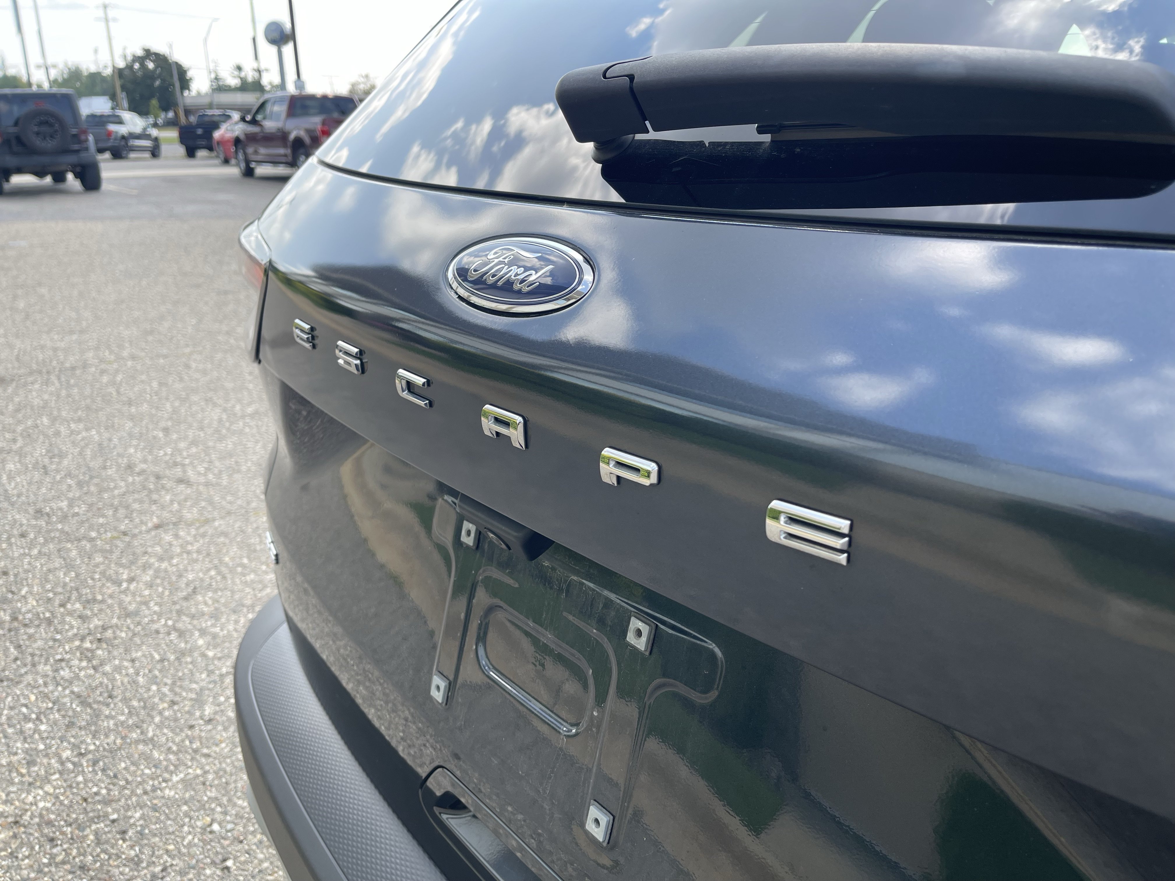 Used 2022 Ford Escape SE w/ Cold Weather Package AWD/4WD image 23