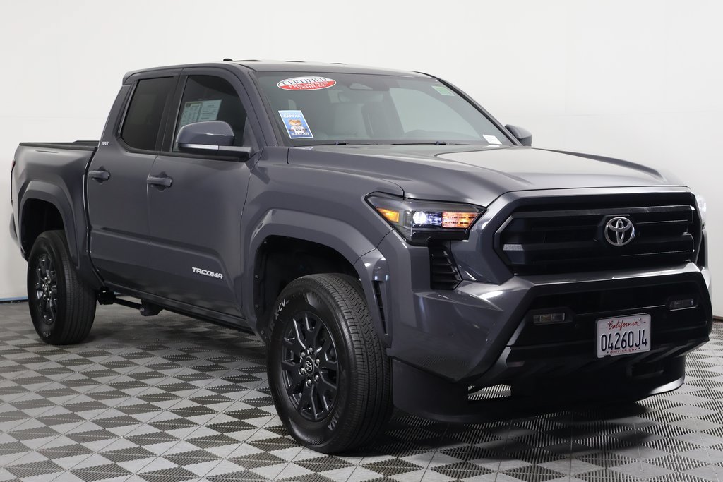 Used 2025 Toyota Tacoma SR5 w/ SR5 Upgrade Package RWD image 3