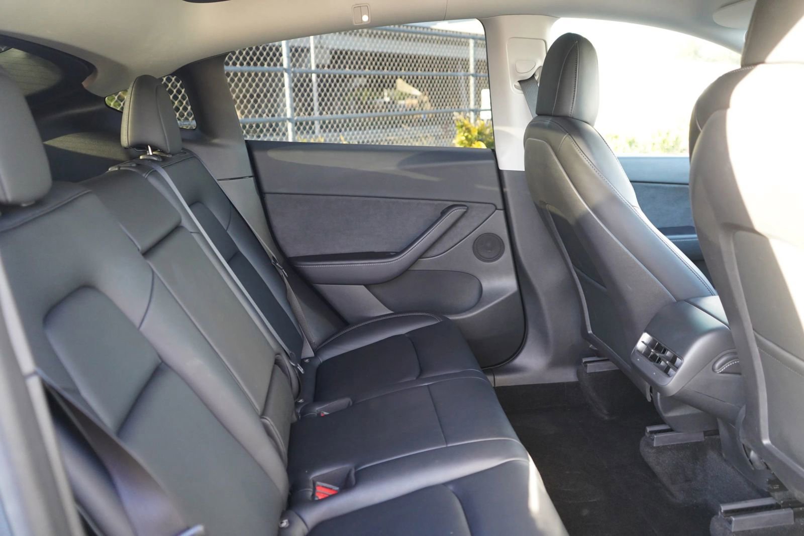 Used 2022 Tesla Model Y Performance image 18