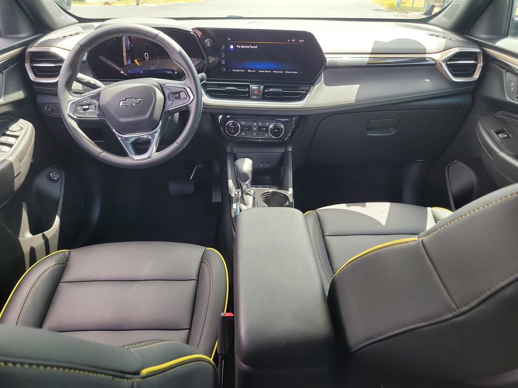 Used 2025 Chevrolet TrailBlazer ACTIV w/ Convenience Package FWD image 13
