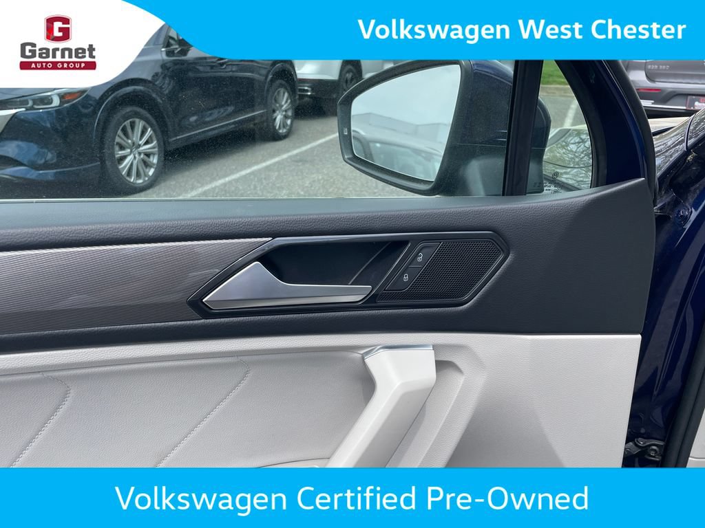 Certified 2023 Volkswagen Tiguan SE FWD image 33