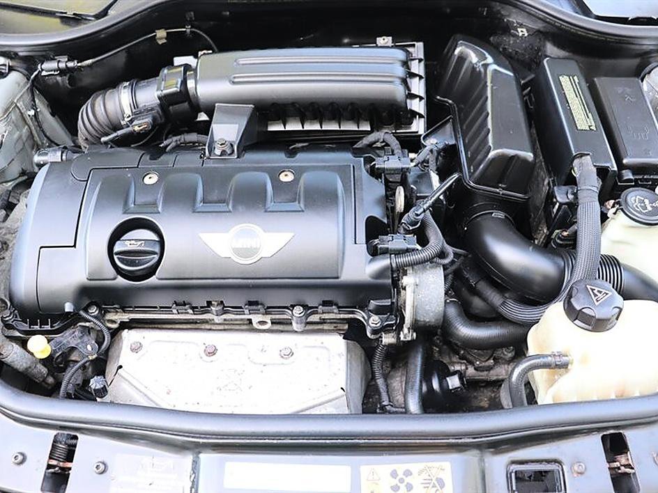 Used 2010 MINI Cooper Hardtop image 24