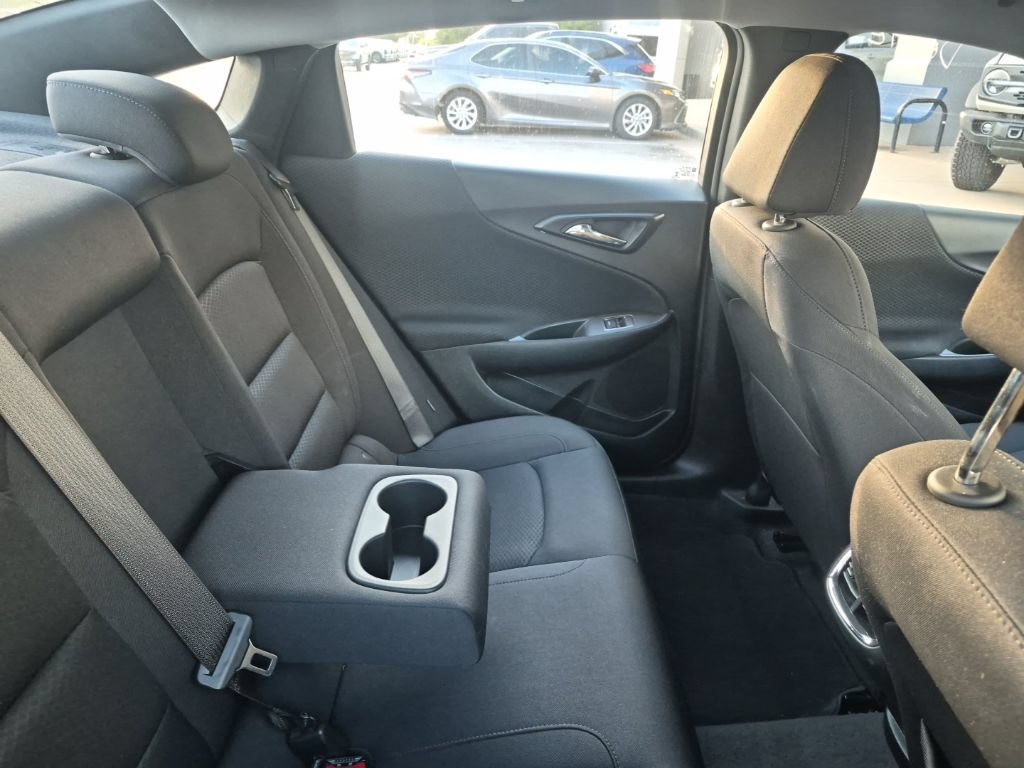 Used 2025 Chevrolet Malibu LT FWD image 23