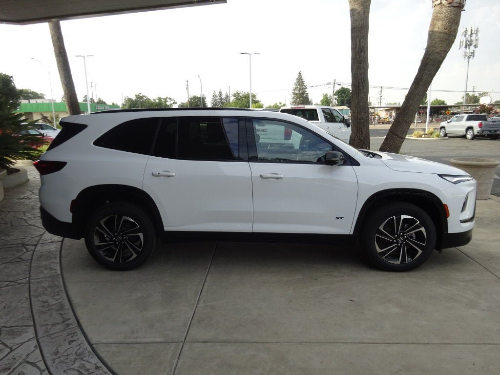 New 2026 Buick Enclave Sport Touring w/ Power Package FWD image 8