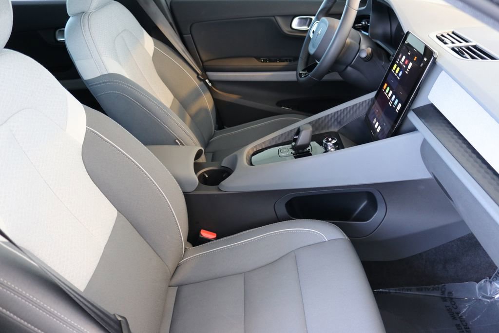 Used 2024 Polestar Polestar 2 image 32