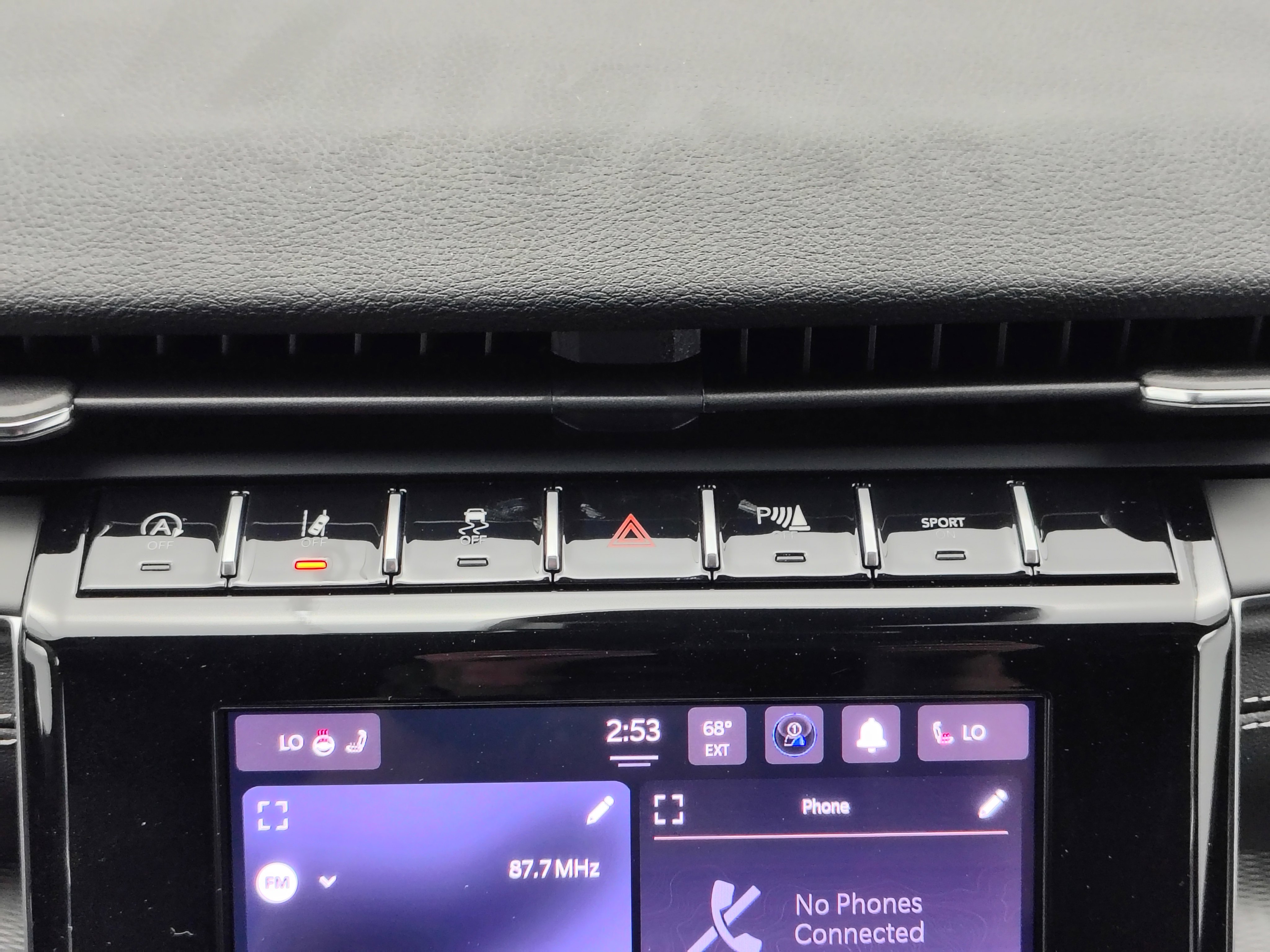 New 2025 Jeep Grand Cherokee Altitude image 31
