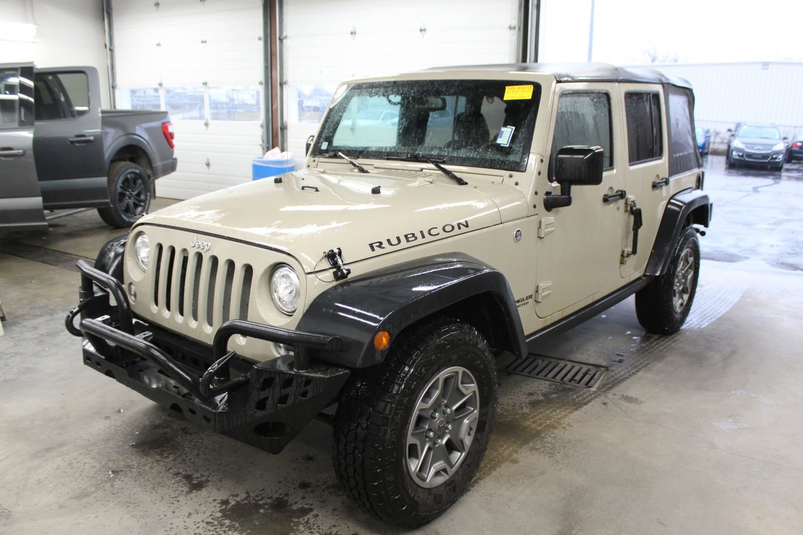 Used 2017 Jeep Wrangler Unlimited Rubicon w/ Connectivity Group image 2