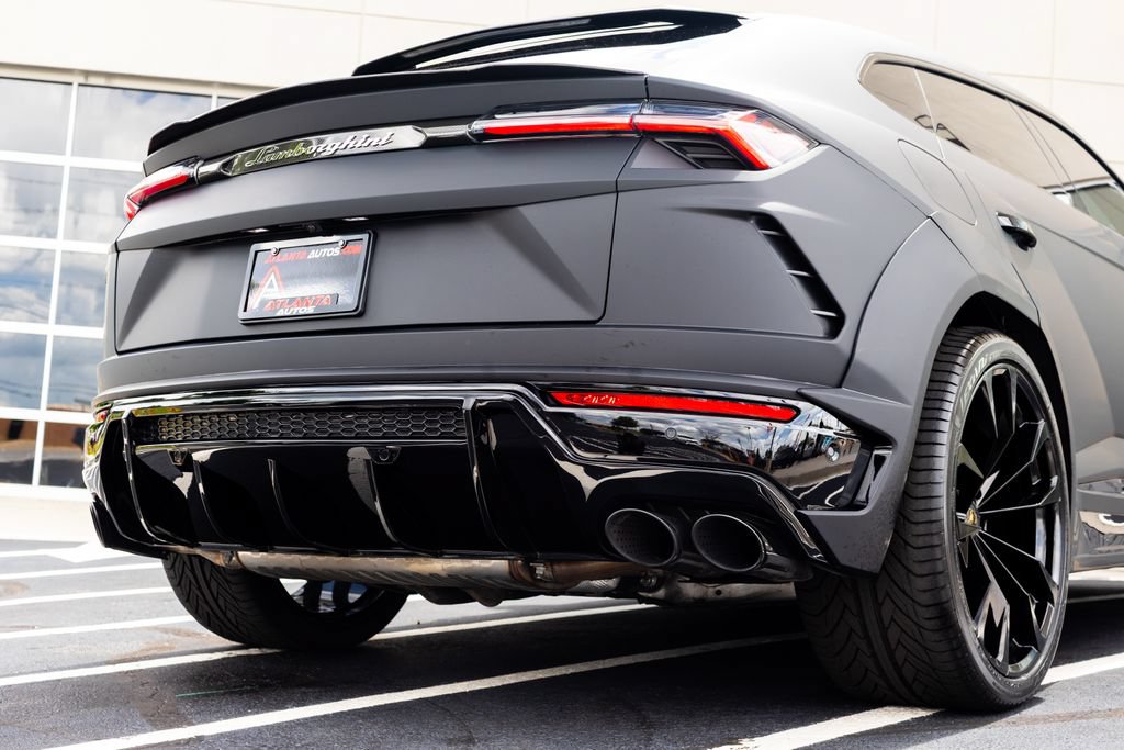 Used 2022 Lamborghini Urus AWD/4WD image 19