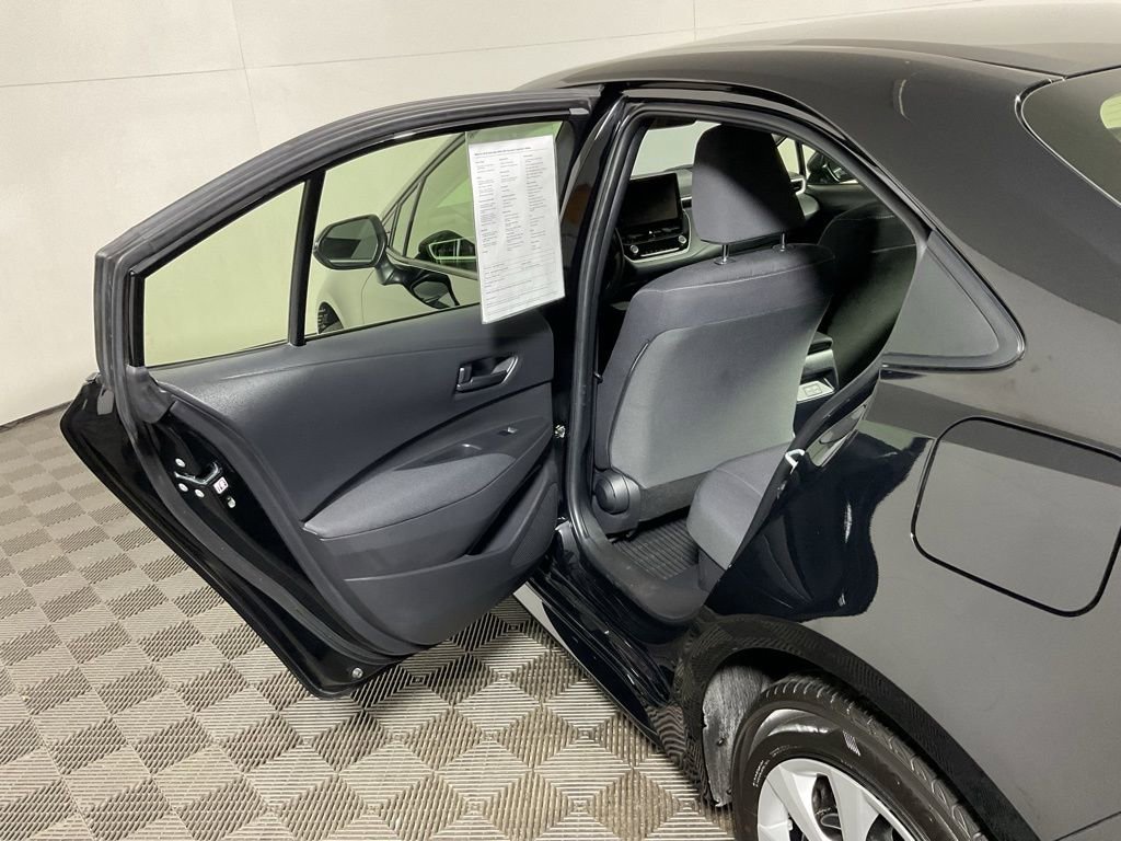 Used 2023 Toyota Corolla LE w/ Carpet Mat Package (TMS) image 30